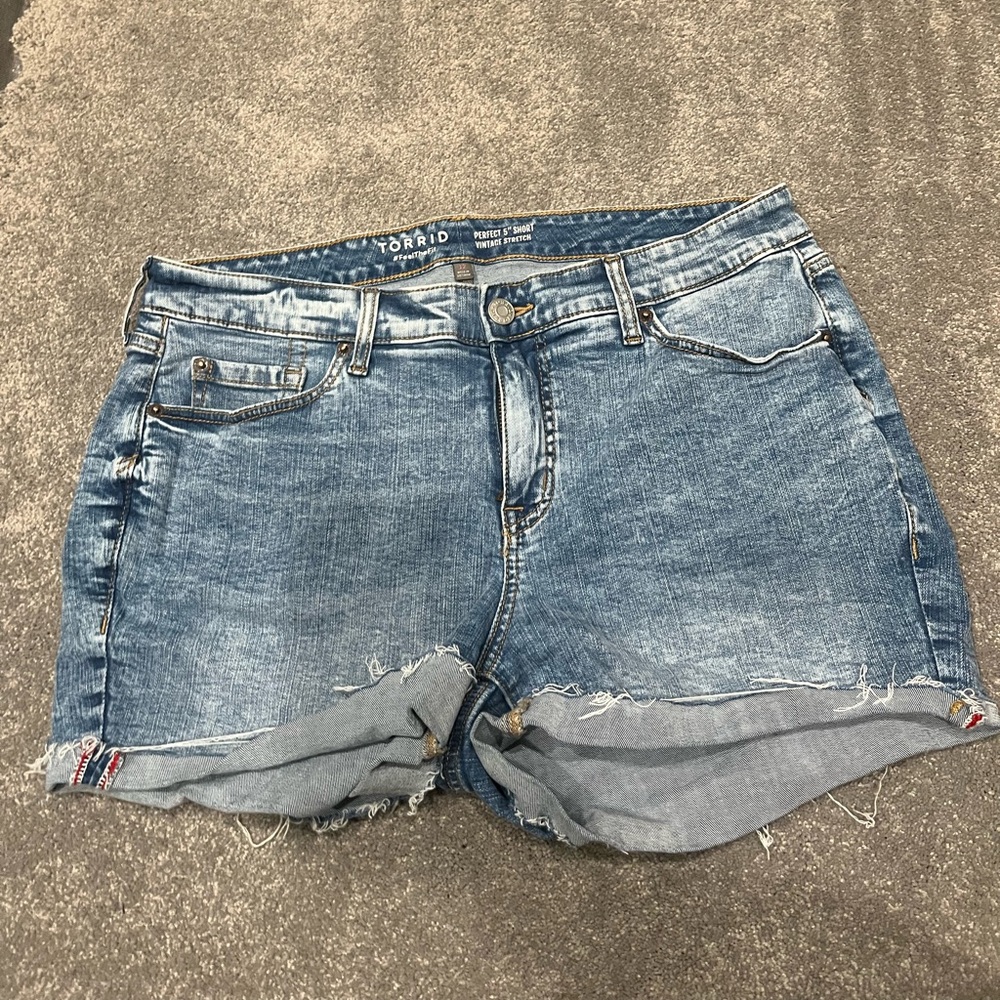 Torrid perfect 5” vintage stretch‎ denim jeans